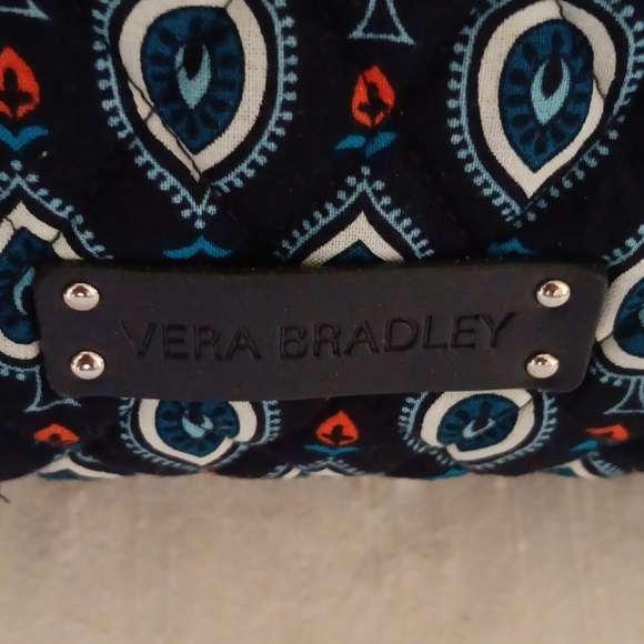 LikeNewVera Bradley Large Quilted Case In Midnight Blue - Picture 2 of 10